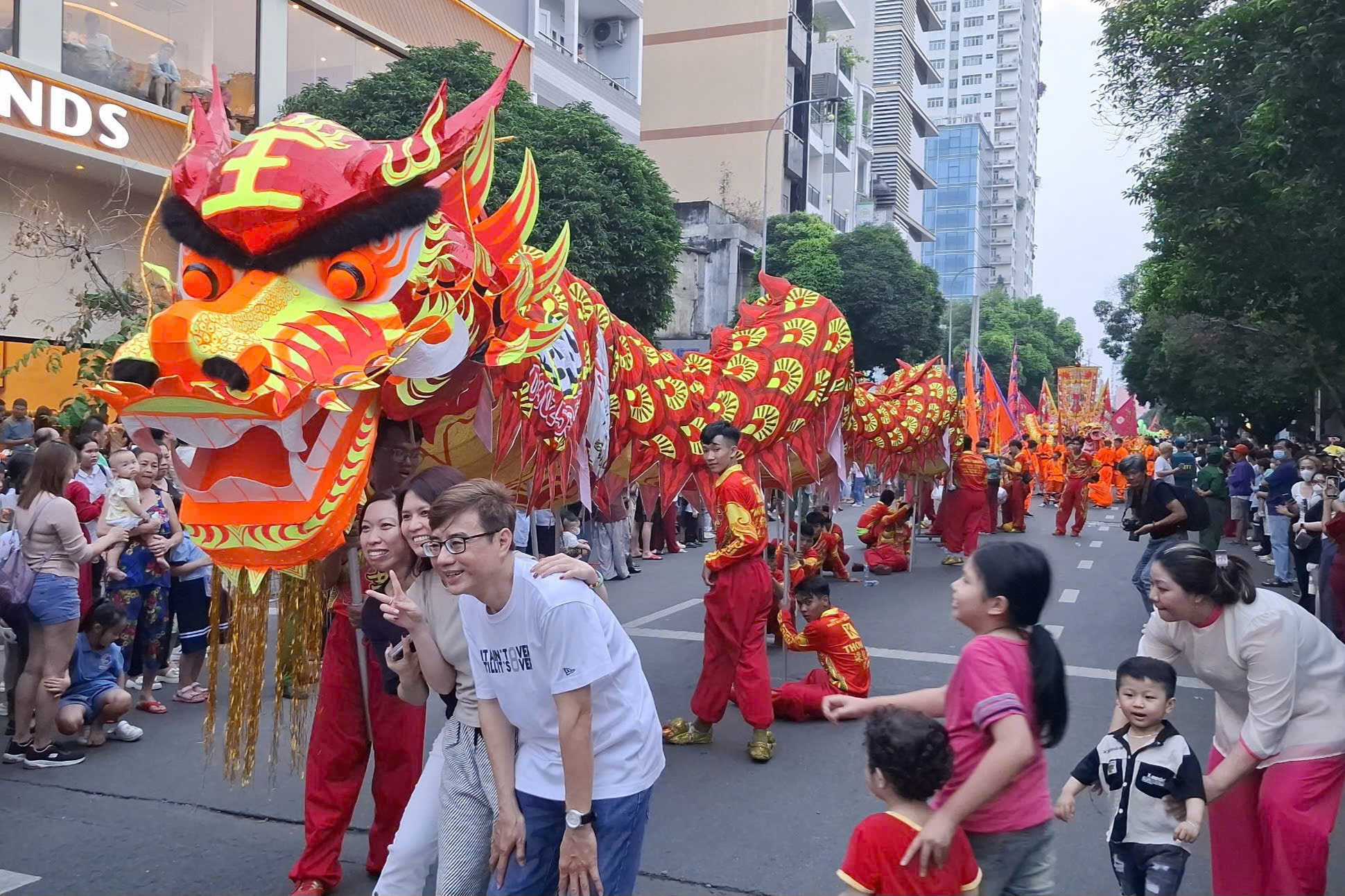 Nghệ thuật lân sư rồng của người Hoa ở Thành phố Hồ Chí Minh vào danh mục di sản văn hóa phi vật thể quốc gia