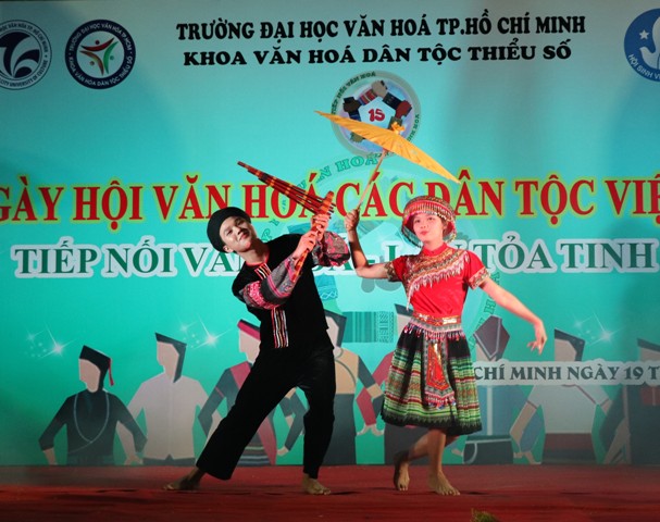 Sinh viên Trường Đại học Văn hoá Thành Phố Hồ Chí Minh "Tiếp nối văn hóa - Lan tỏa tinh hoa"