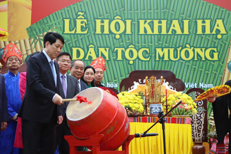 CHỦ TỊCH NƯỚC: VĂN HÓA TRUYỀN THỐNG CỦA 54 DÂN TỘC LÀ TÀI SẢN VÔ GIÁ
