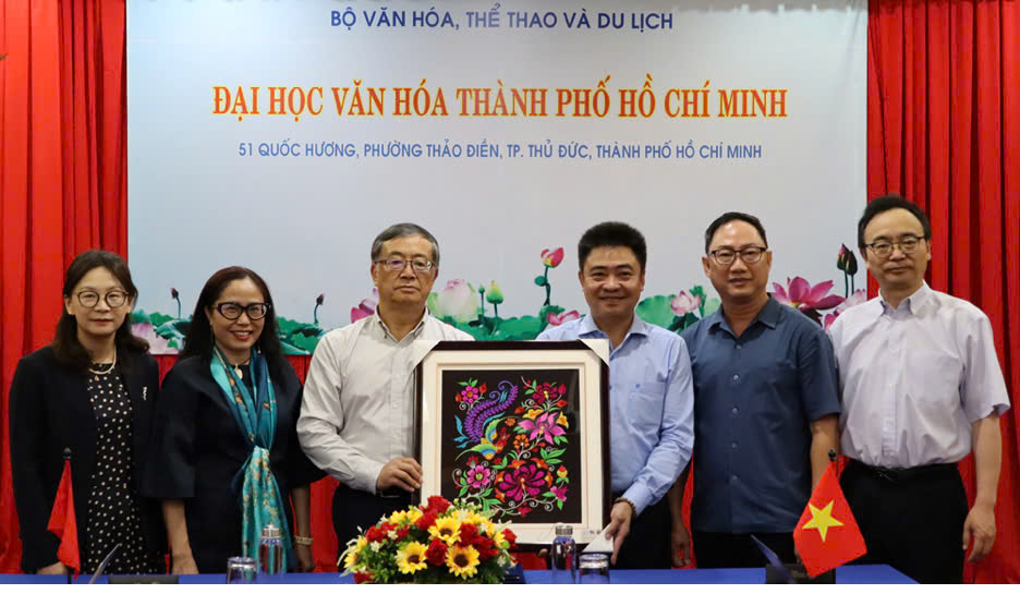 Xem – cảm nhận và bước đầu tiếp cận thực hiện phim  Nhân học của Sinh viên Khoa Văn hoá dân tộc thiểu số