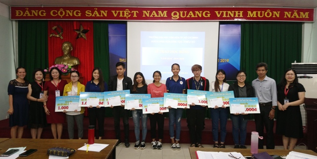 HỌP MẶT SINH VIÊN KHOA VĂN HÓA DÂN TỘC THIỂU SỐ  ĐẦU NĂM HỌC 2019- 2020