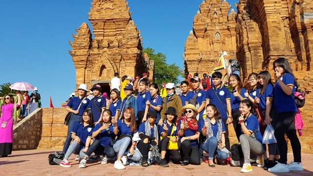 Chào Tân sinh viên 2018